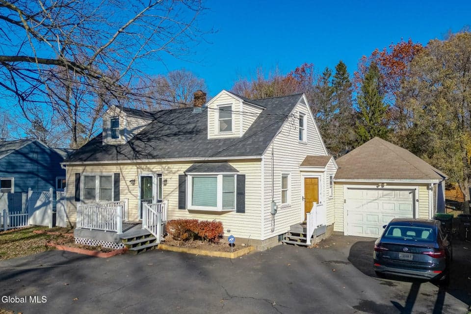 539 Albany Shaker Road, photo 2