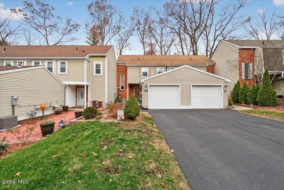 22 E Haystack Road, photo 2
