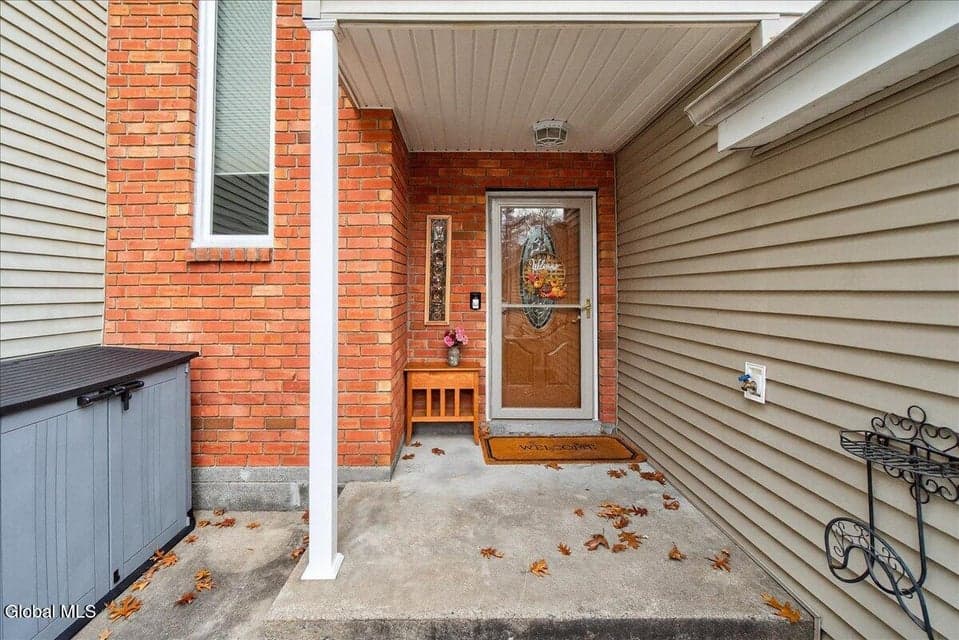 22 E Haystack Road, photo 3