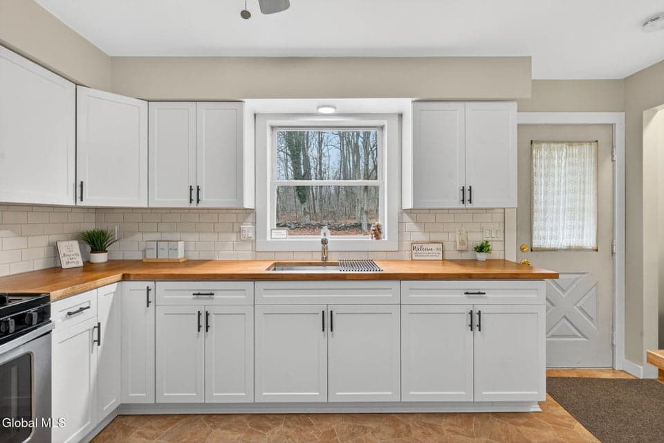 320 Shady Glen Road, photo 3