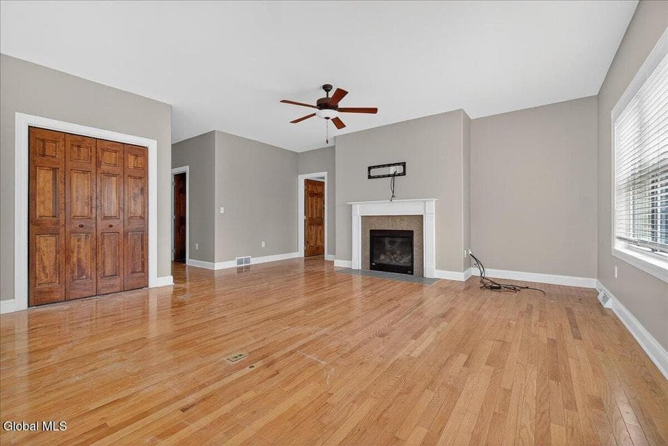 18 Lakepointe Way, photo 5