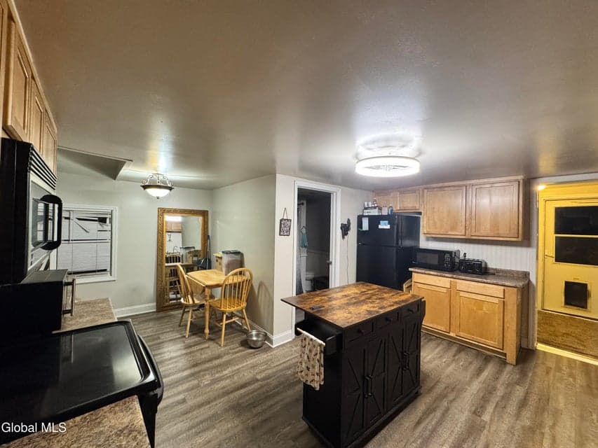 707 5th Avenue, photo 4