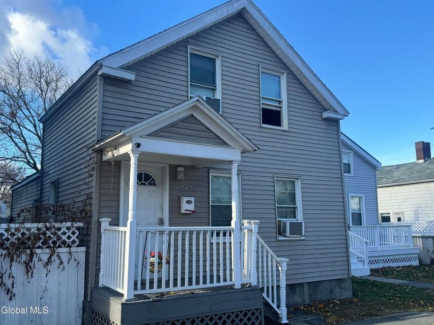 707 5th Avenue, photo 2