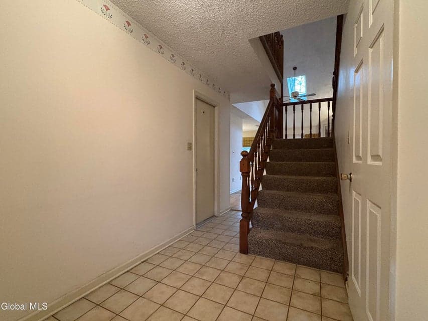 3005 Squire Boulevard, Guilderland, NY 12159, photo 4