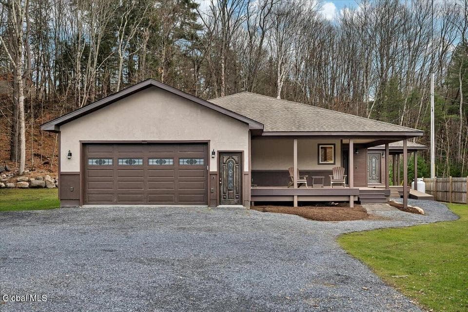 1422 Lake Avenue, photo 1