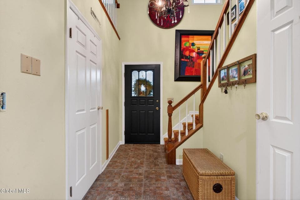 14 Carrie Court, photo 2