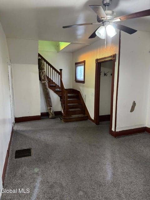 52 Vandenburgh Avenue, photo 4