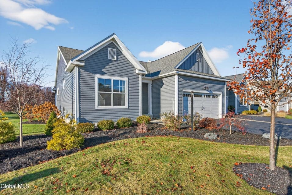 1B Cloverleaf Court, East Greenbush, NY, photo 5