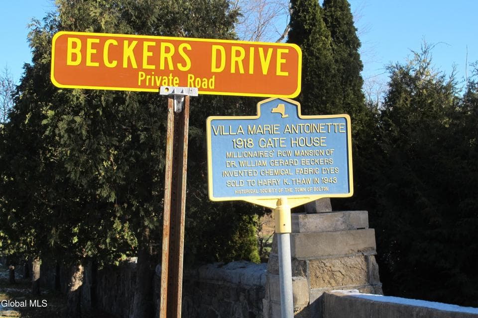 17 Beckers Drive, photo 2