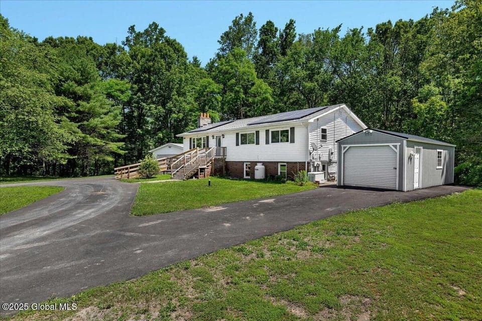35 Banta Lane, photo 4