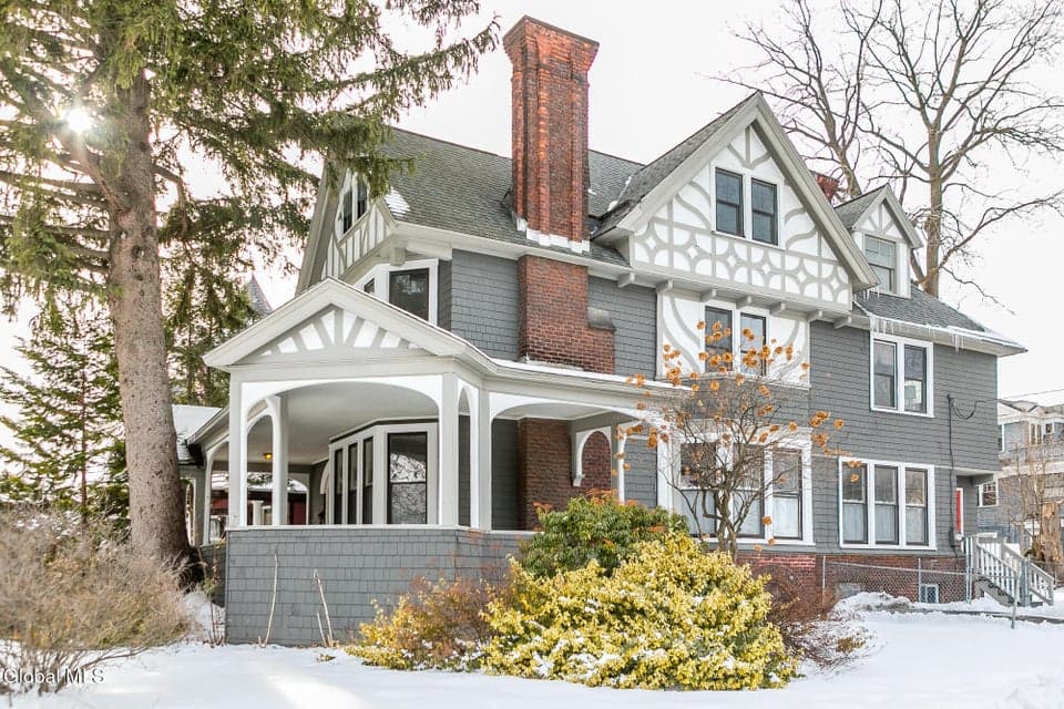 2 S Pine Avenue, photo 1