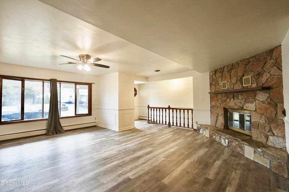 2527 Barton Avenue, photo 3