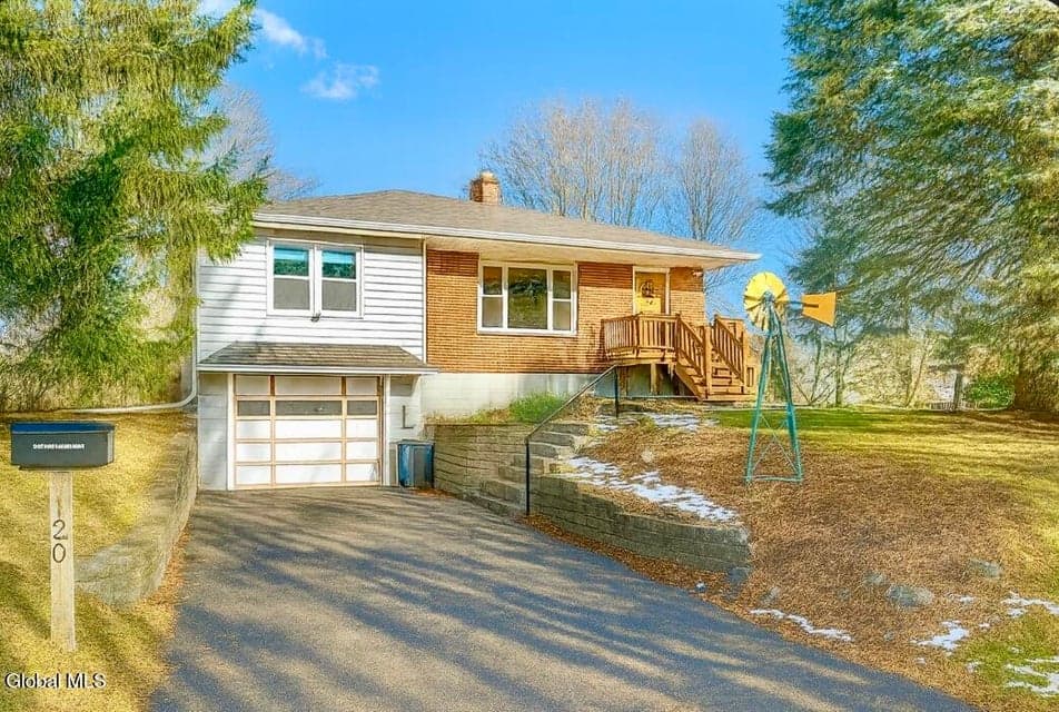 1420 Nelson Street, photo 1