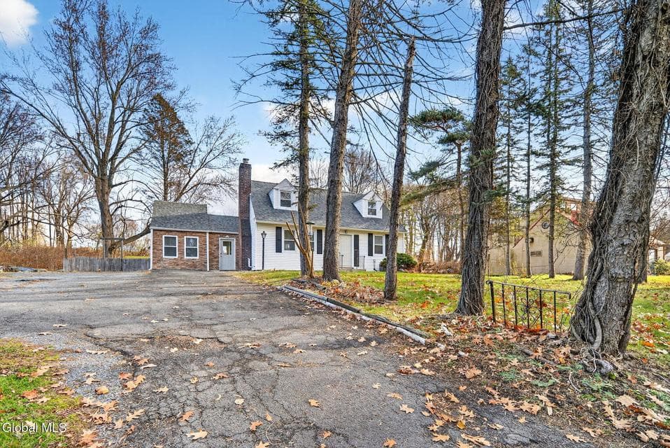 335 Albany Shaker Road, photo 4