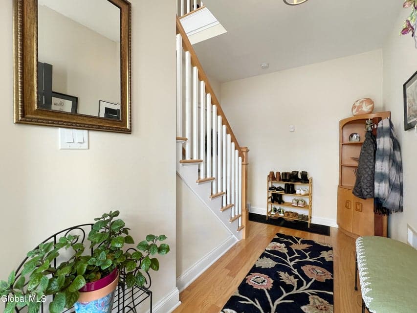 612 Lois Lane, photo 4
