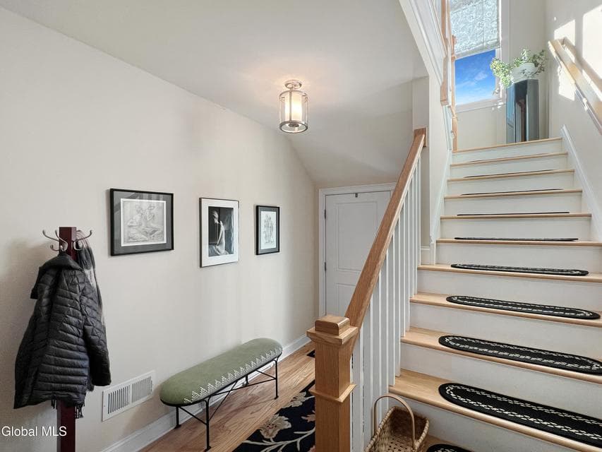 612 Lois Lane, photo 5