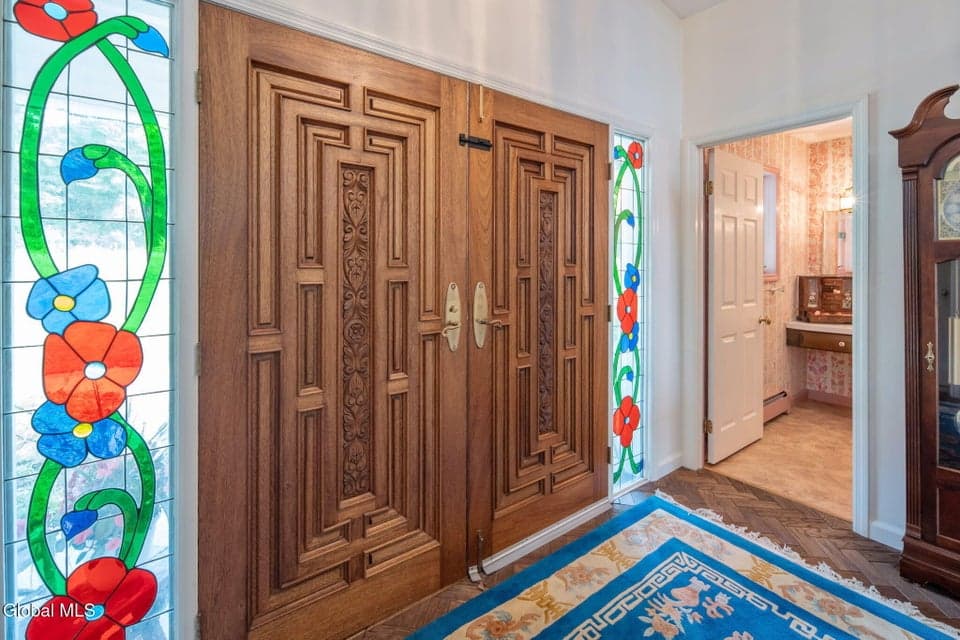 566 Myers Road, photo 5