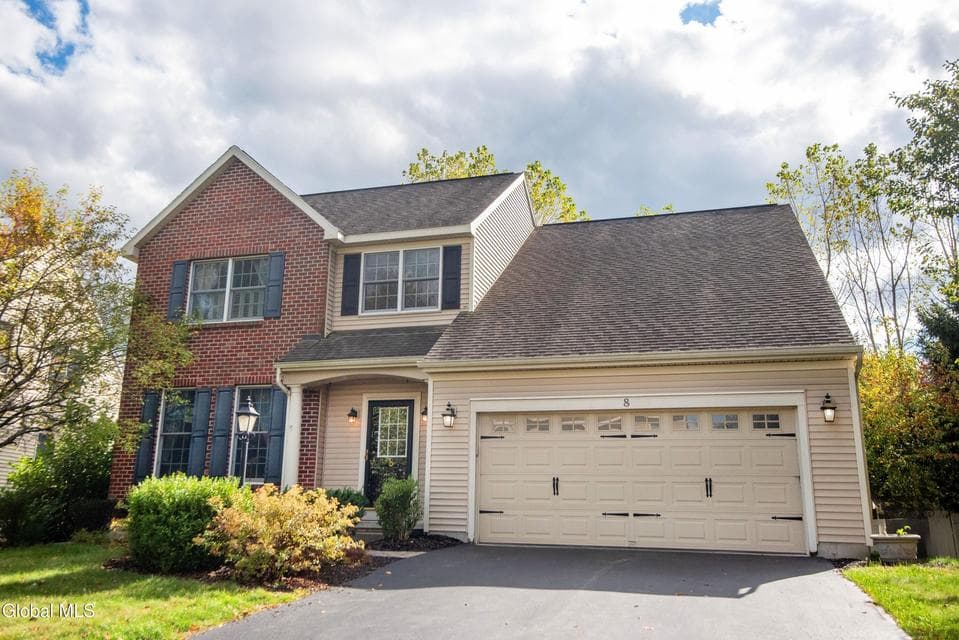 8 Candlewood Drive, photo 1