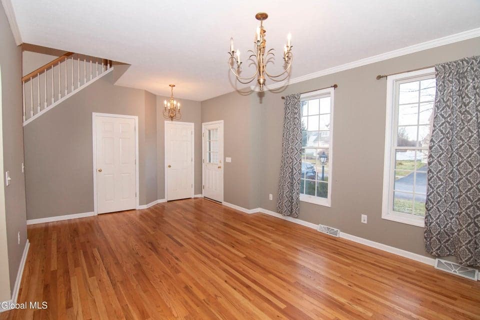 8 Candlewood Drive, photo 3