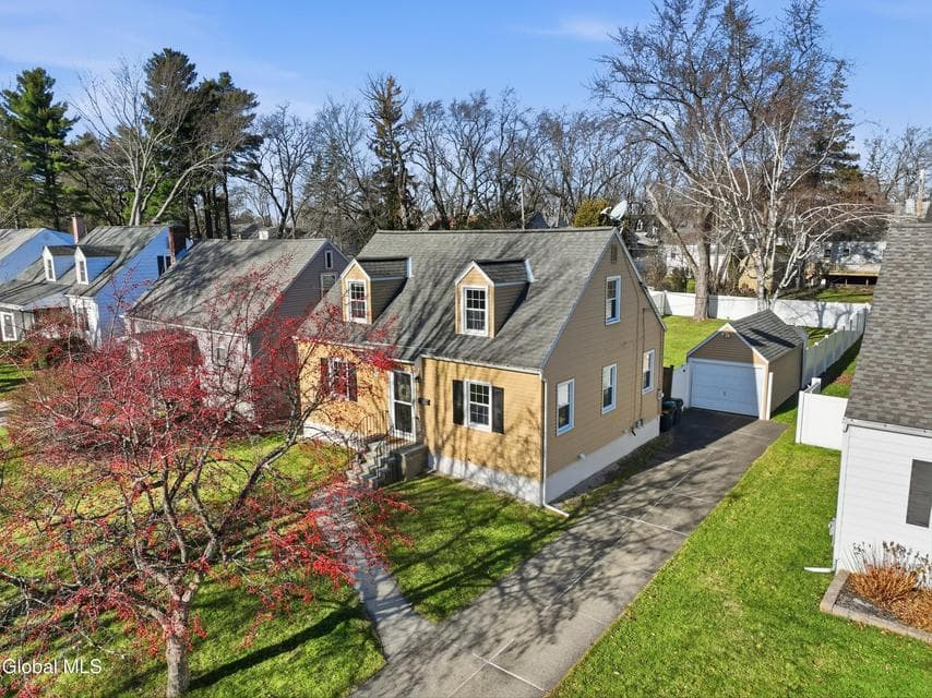 2049 Hoover Road, photo 5