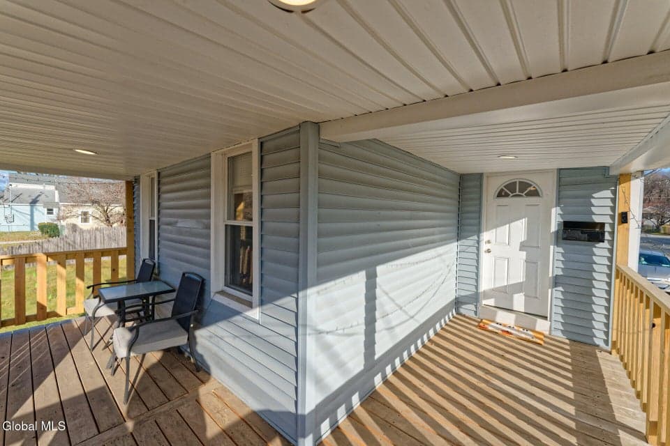 141 Exchange Street, photo 4