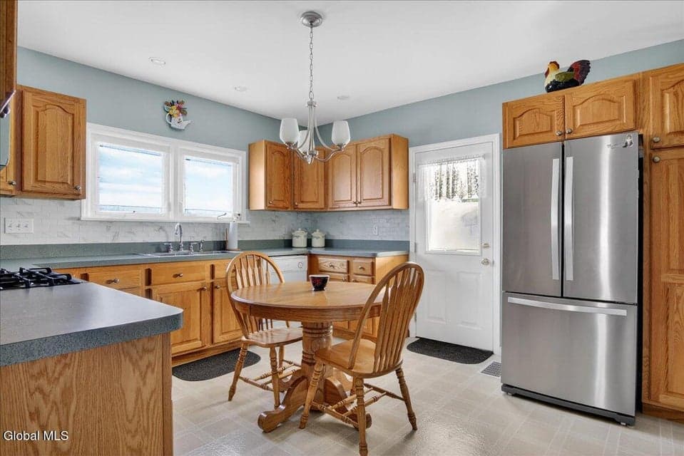30 4th Street, photo 2