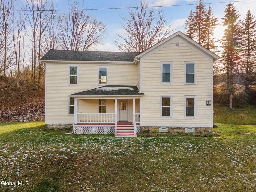 179 Patrick Road, photo 1