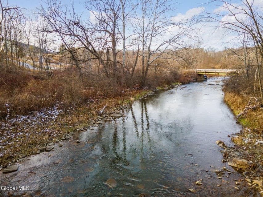 179 Patrick Road, photo 2