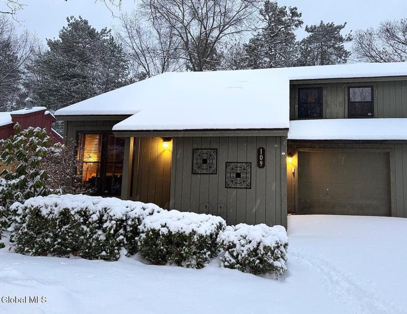 109 Thimbleberry Road, photo 1