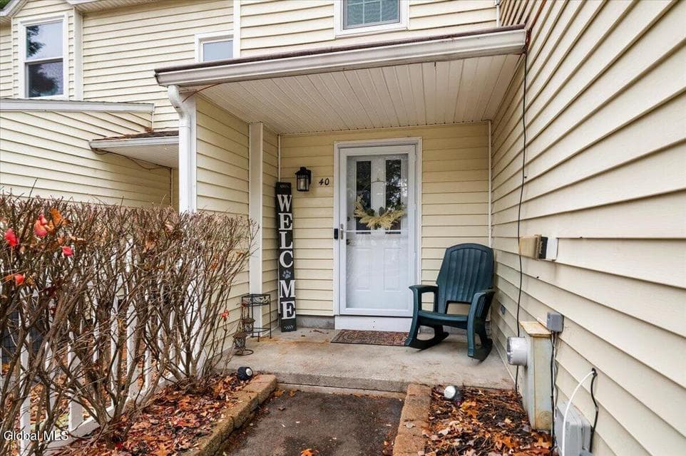 40 Deer Run Drive, photo 1