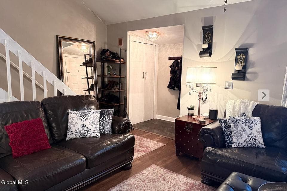 109 Thimbleberry Road, photo 4