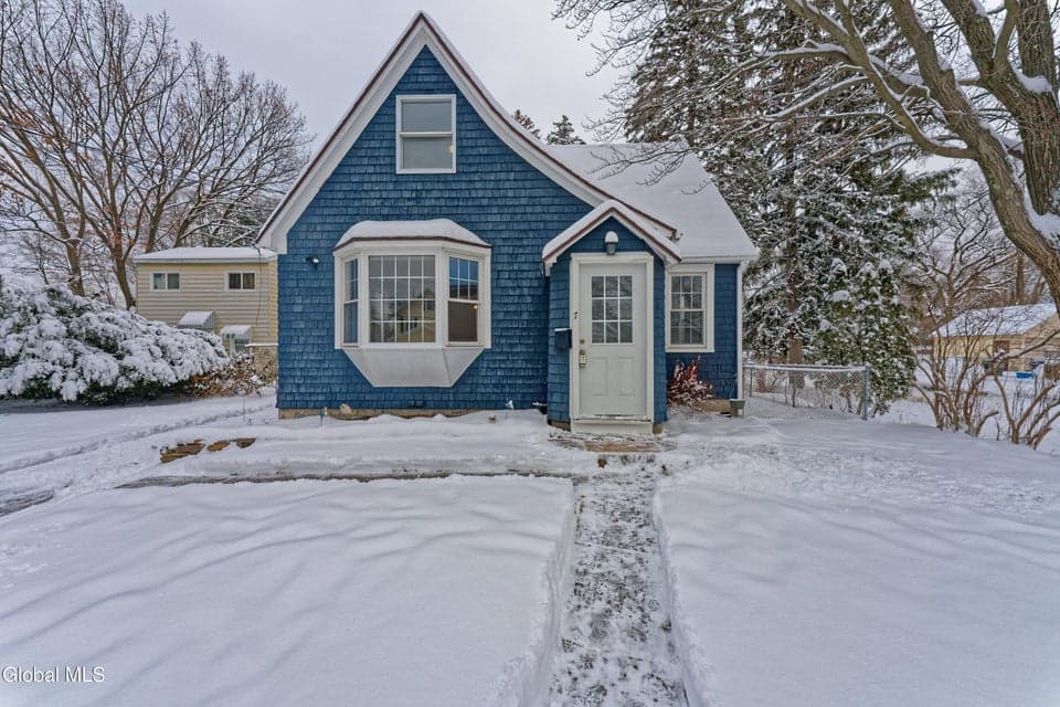 7 Pinehurst Road, photo 1