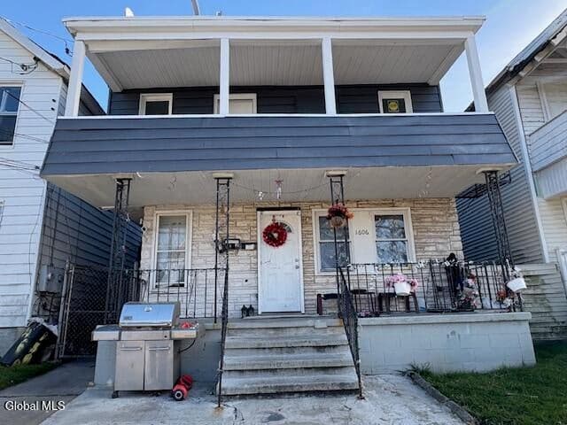 1606 Foster Avenue, photo 1