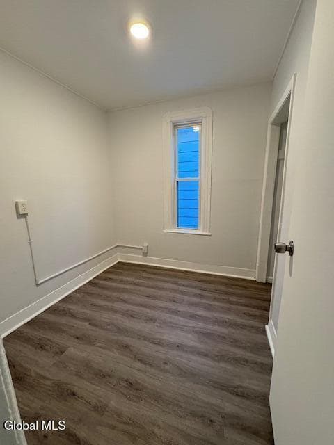 1606 Foster Avenue, photo 4