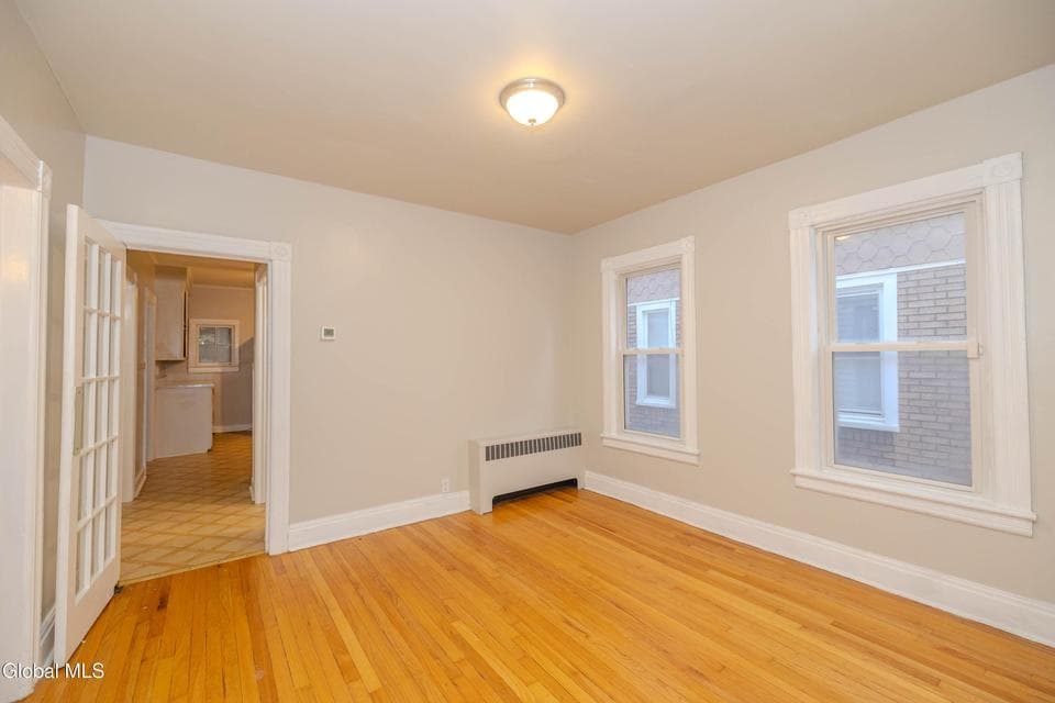 1712 Foster Avenue, photo 3