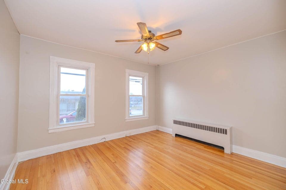 1712 Foster Avenue, photo 5
