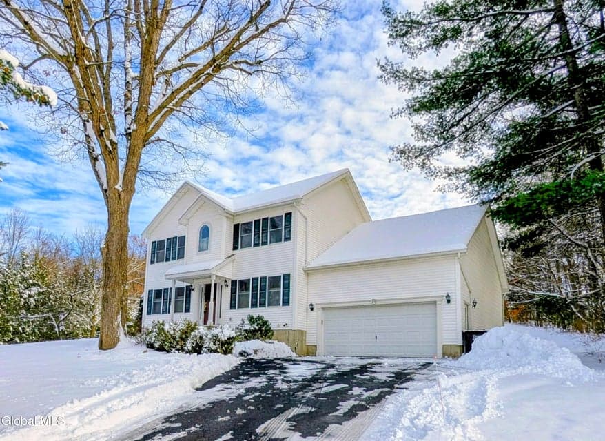 19 Christopher Way, photo 1