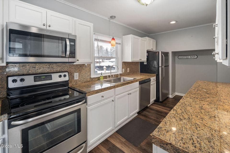 13 E Saint Stephens Lane, photo 5