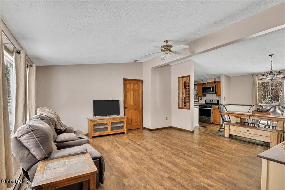 32 Pinewood Road, photo 5