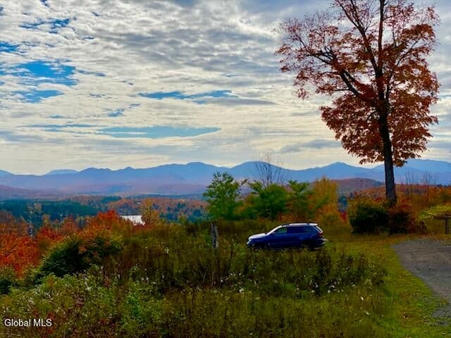 L9.000 Palisade Parkway, photo 5