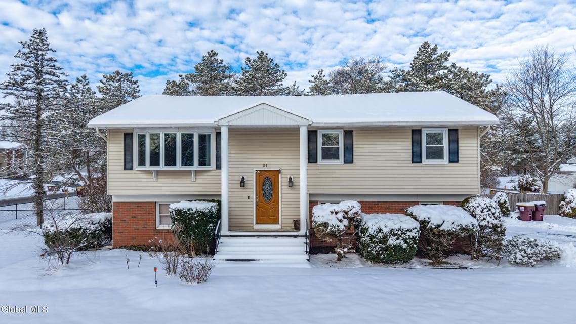 21 Langmore Lane, photo 1