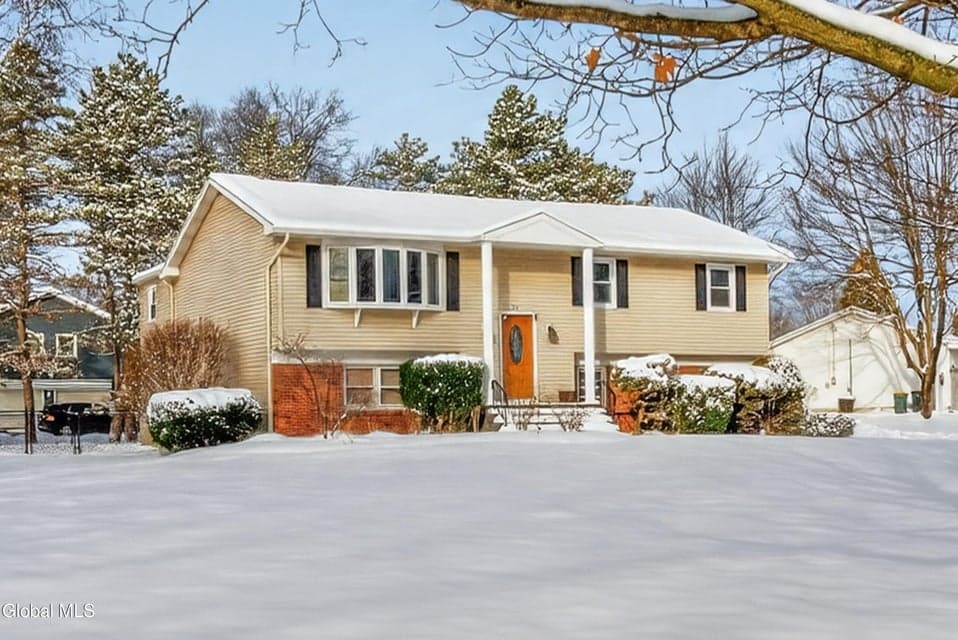 21 Langmore Lane, photo 2