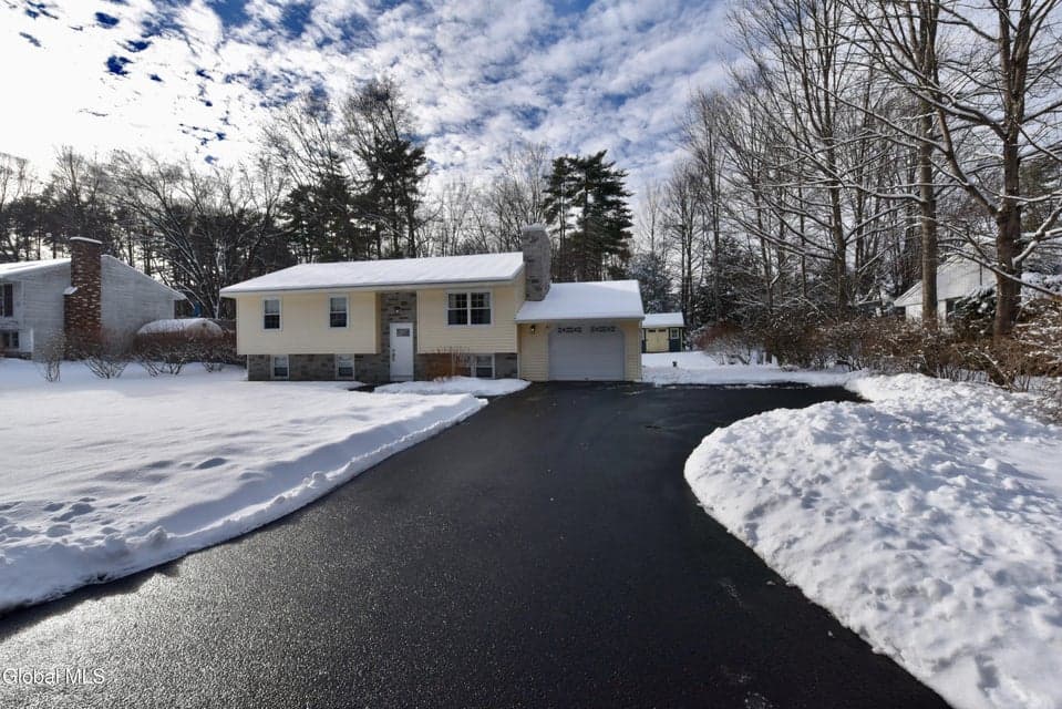 7 White Pine Lane, photo 2