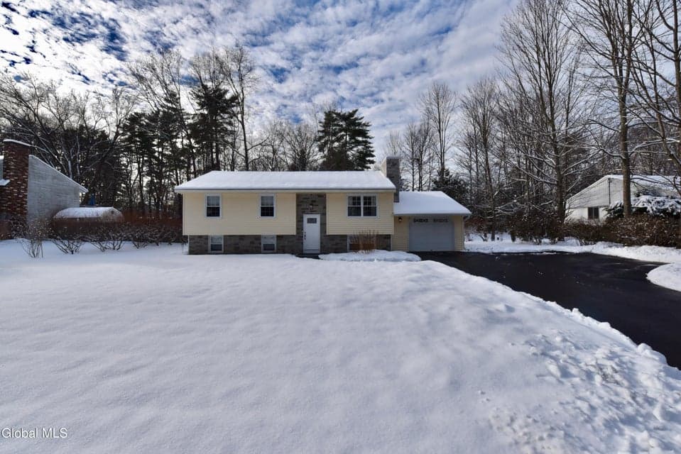 7 White Pine Lane, photo 3