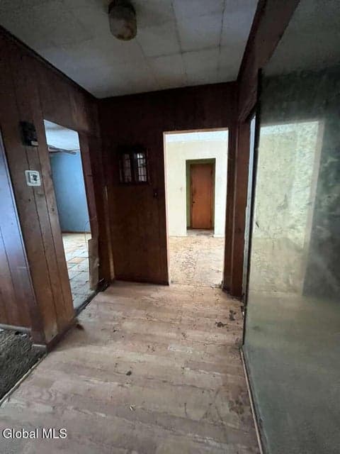 655 Fillmore Avenue, photo 4