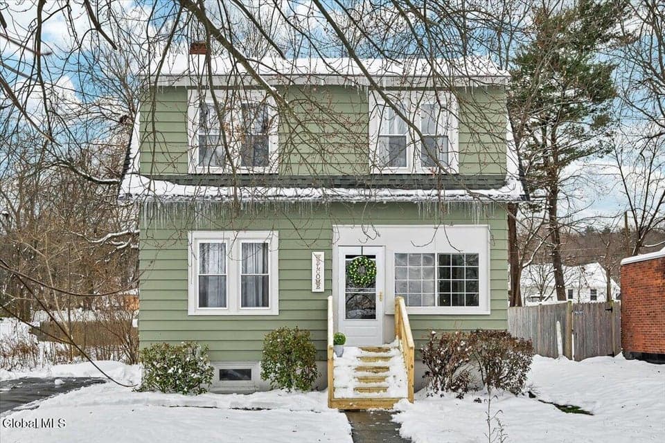902 7th Avenue, photo 2