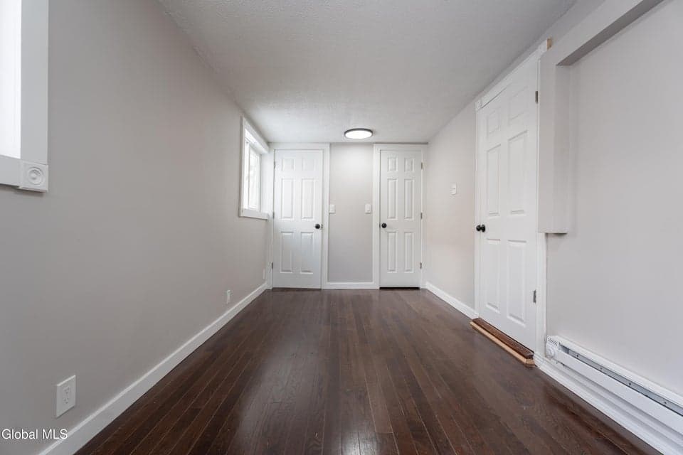 594 6th Avenue, photo 5