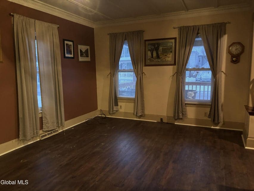 312 S Perry Street, Johnstown, NY, photo 4