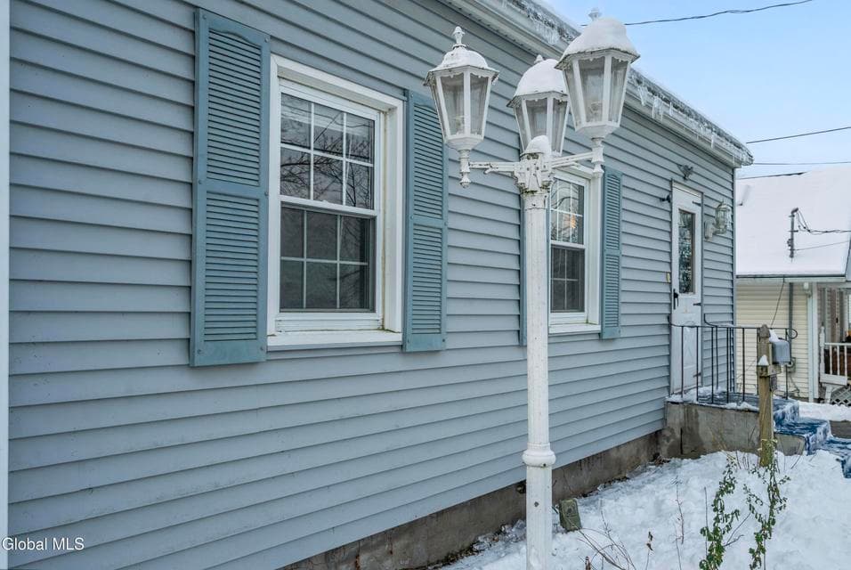 268 E Maryland Avenue, photo 3