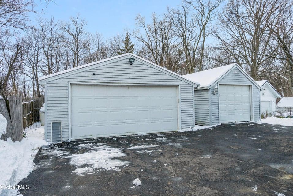 268 E Maryland Avenue, photo 4
